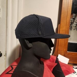 Mrlin Trenches Blackout NWOT classic 58cm